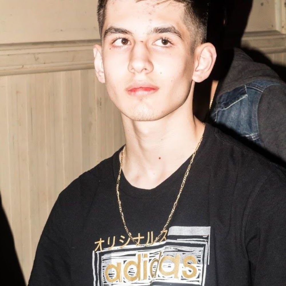 Meet your Posher, Damian